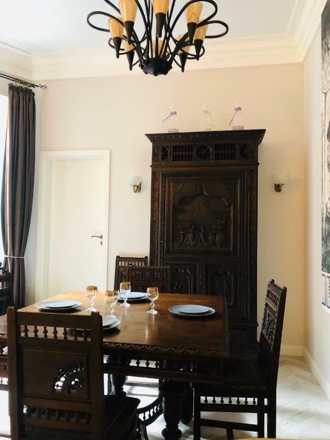 Vip Apartment History Lviv Exteriör bild